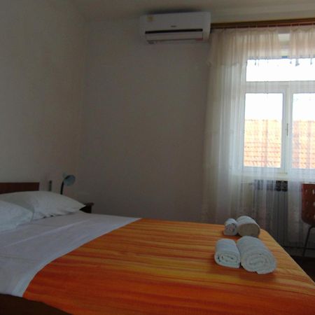 Marina Apartment End Rooms Вела-Лука Екстер'єр фото