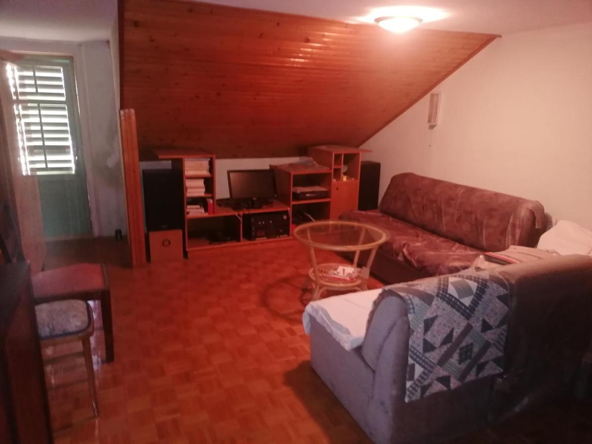 Marina Apartment End Rooms Вела-Лука Екстер'єр фото