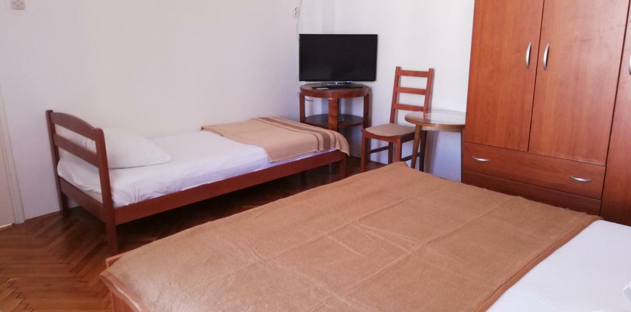 Marina Apartment End Rooms Вела-Лука Екстер'єр фото